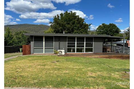 8 Crawford Ct, Dartmouth, VIC 3701