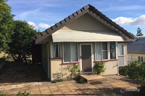 Property photo of 10 Ocean Parade Cooee Bay QLD 4703