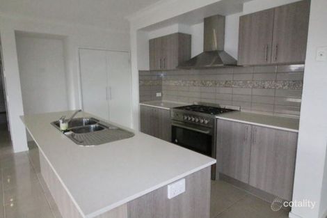 Property photo of 39 Spectacle Way Leopold VIC 3224