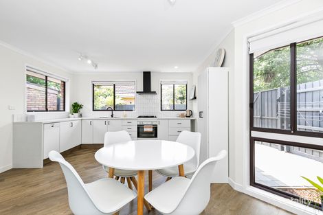 Property photo of 2/4 Holskamp Street Mount Waverley VIC 3149