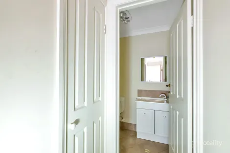 Property photo of 15 Cedar Crescent Glenside SA 5065