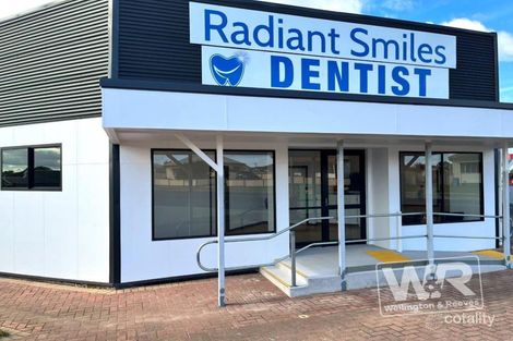 34 South Coast Hwy, Orana, WA 6330