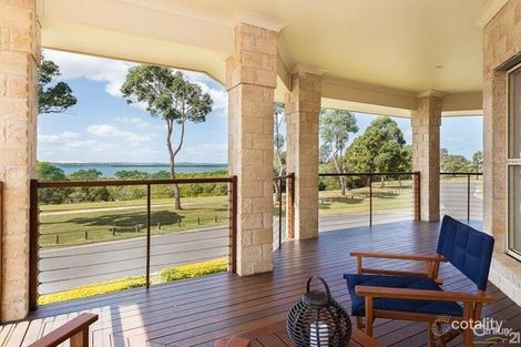 Property photo of 8 Talburpin Esplanade Redland Bay QLD 4165