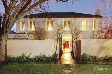 6 Oak St, Canterbury, VIC 3126