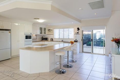 Property photo of 8 Talburpin Esplanade Redland Bay QLD 4165