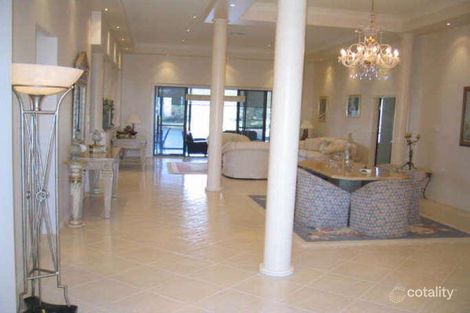 Property photo of 119 Sir Bruce Small Boulevard Benowa QLD 4217