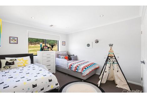Property photo of 77 Thomas Royal Gardens Queanbeyan East NSW 2620