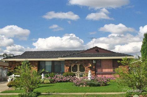 43 Mulligan St, Bossley Park, NSW 2176