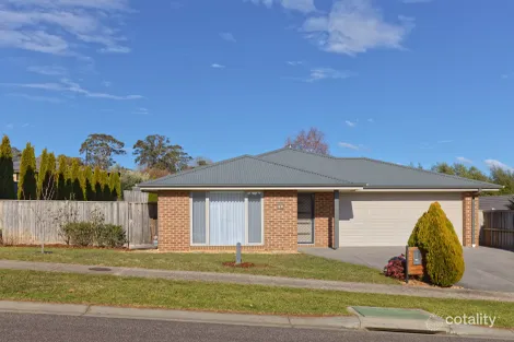 8 Tara Gr, Drouin, VIC 3818