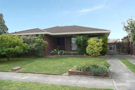 Property photo of 14 Yvonne Street Wendouree VIC 3355