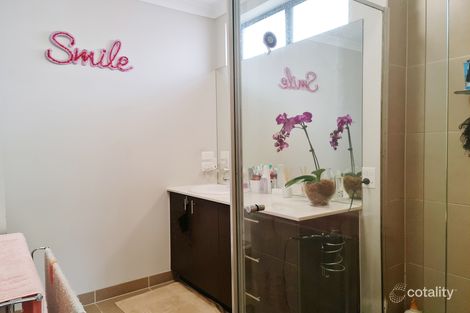 Property photo of 35 Barnstormer Boulevard Point Cook VIC 3030