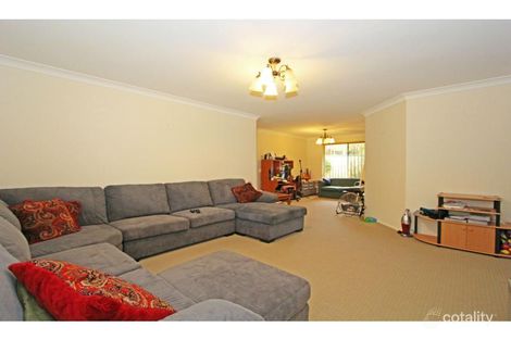 Property photo of 2 Duntroon Close Hamlyn Terrace NSW 2259