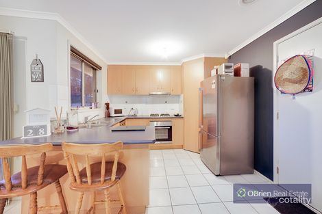 Property photo of 3 Larne Close Berwick VIC 3806