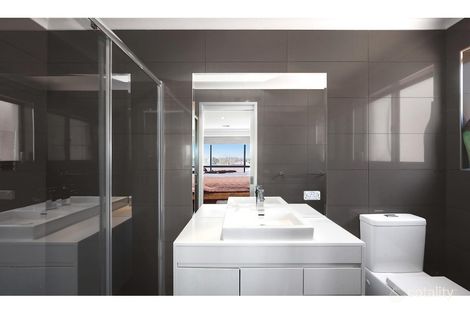 Property photo of 77 Thomas Royal Gardens Queanbeyan East NSW 2620