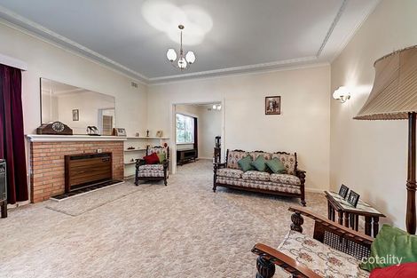 Property photo of 16 Kerry Parade Mont Albert North VIC 3129