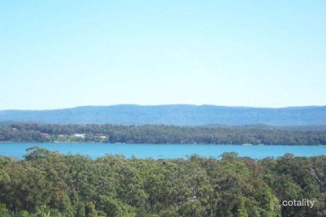 Property photo of 18 Desreaux Close Eleebana NSW 2282