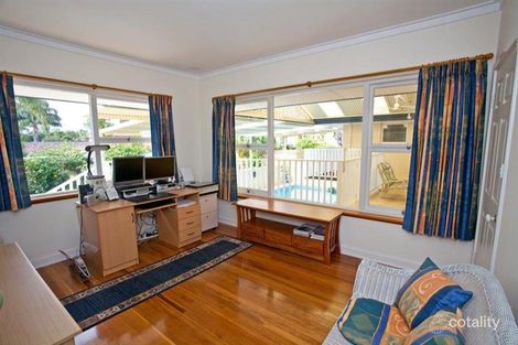 Property photo of 32 Fairway West Yokine WA 6060