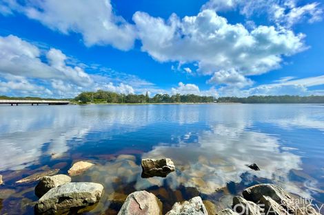 Property photo of 2/18 Aqua Crescent Lake Cathie NSW 2445