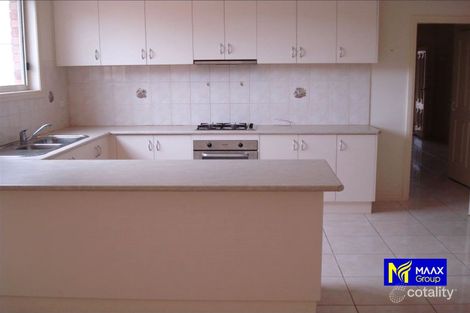 Property photo of 31 Macadamia Grove Werribee VIC 3030