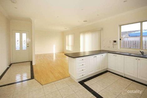 Property photo of 2/10 Elgin Close Hillside VIC 3037