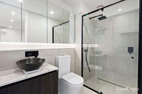 Property photo of 304/93 Warrigal Road Hughesdale VIC 3166