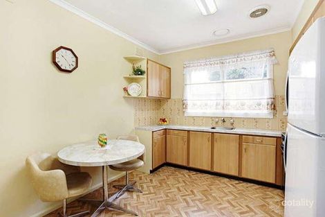 Property photo of 13 Jacqueline Road Mount Waverley VIC 3149