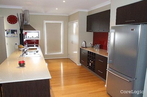 Property photo of 19 Hilda Way Cranbourne VIC 3977
