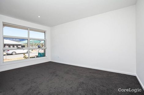 Property photo of 15 Bartlett Crescent Calderwood NSW 2527