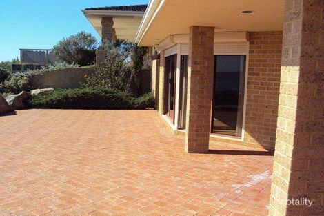 Property photo of 1/35 Admiralty Crescent Halls Head WA 6210