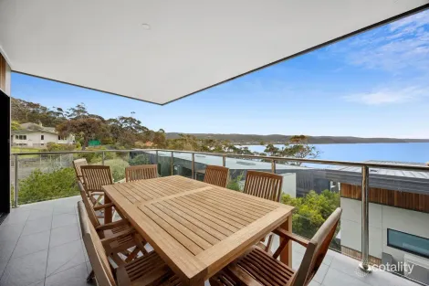 Property photo of 11/6-8 Armytage Street Lorne VIC 3232