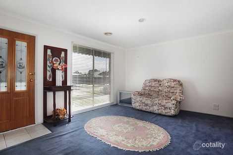 Property photo of 4 Neptune Place Cranbourne West VIC 3977