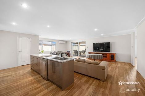 Property photo of 35 Beachcomber Hill Glenfield WA 6532