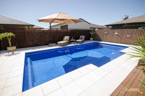 6 Vidar Cres, Ooralea, QLD 4740