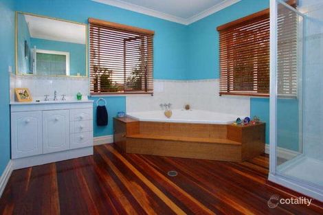 Property photo of 35 Hobart Avenue Camp Hill QLD 4152