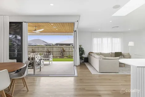 Property photo of 12 Cadel Evans Drive Kearneys Spring QLD 4350