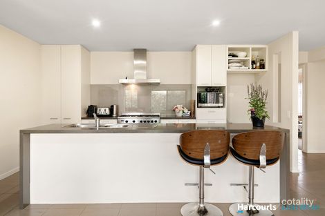 Property photo of 19 Lemana Crescent Mount Waverley VIC 3149