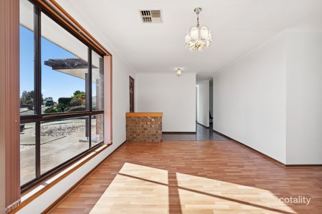 Property photo of 5 Luderitz Close Hallett Cove SA 5158