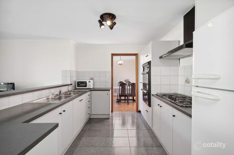 Property photo of 5 Luderitz Close Hallett Cove SA 5158