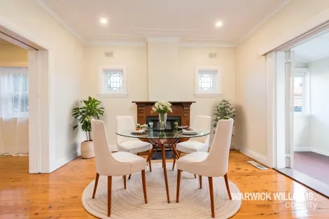 Property photo of 2 Arthur Street Rodd Point NSW 2046