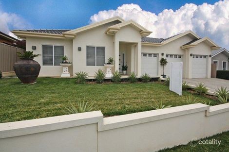 Property photo of 12 Bogong Crescent Tatton NSW 2650