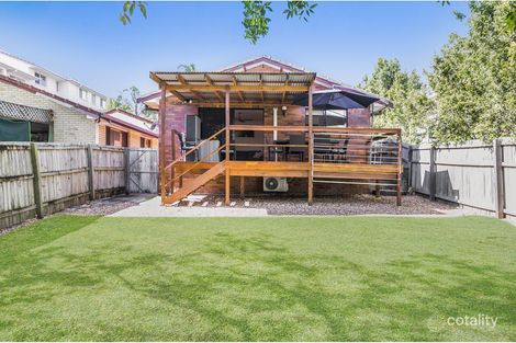 Property photo of 2/13 Lloyd Street Southport QLD 4215
