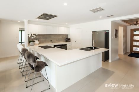 Property photo of 10 Cottage Place Mornington VIC 3931