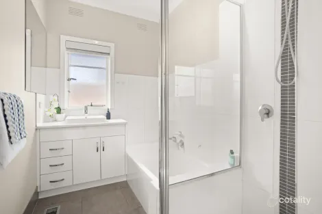 Property photo of 5 Hiscock Street Chadstone VIC 3148