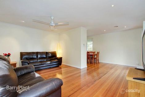 Property photo of 17 St Davids Drive Wantirna VIC 3152