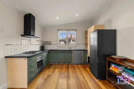 Property photo of 41 Myrtle Street Bendigo VIC 3550