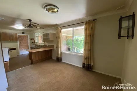 Property photo of 6 Dougherty Place Orange NSW 2800