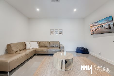 Property photo of 20 Jenolan Circuit Harrington Park NSW 2567