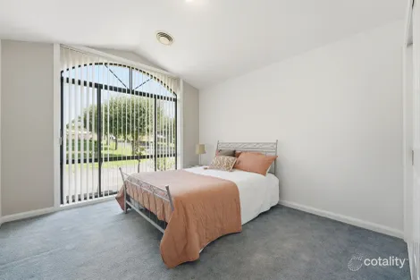 Property photo of 5 The Mews Kirkham NSW 2570