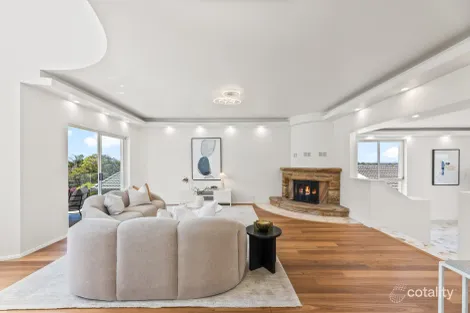Property photo of 5 Palmer Close Illawong NSW 2234
