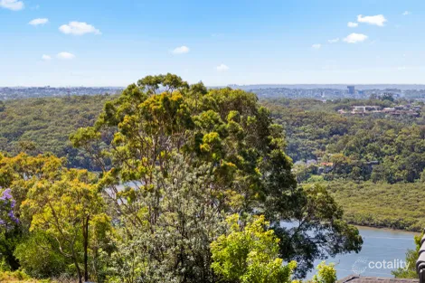 Property photo of 5 Palmer Close Illawong NSW 2234